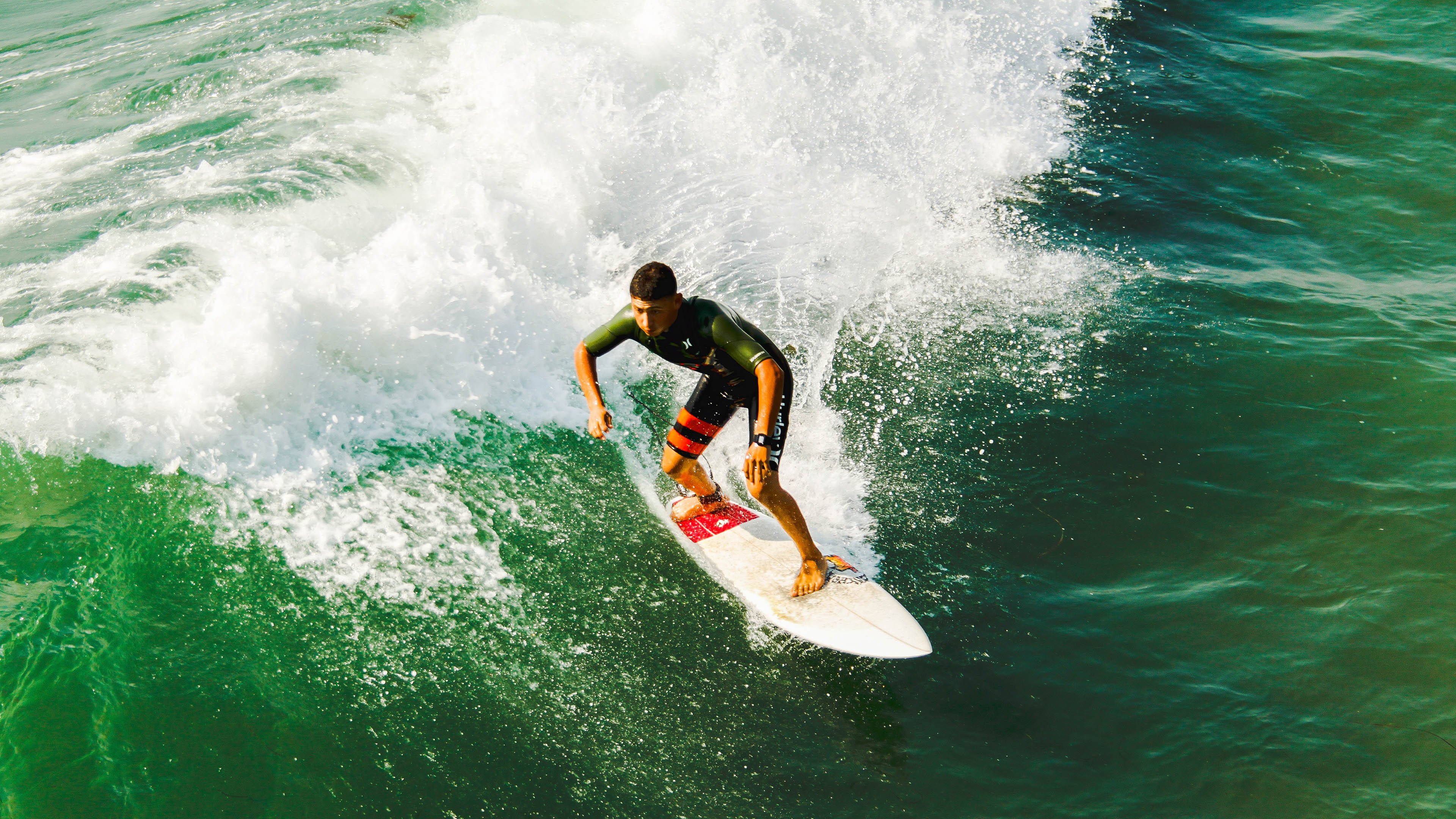 乐鱼电竞-美选手更重起跳节奏，中方注重转身连接
